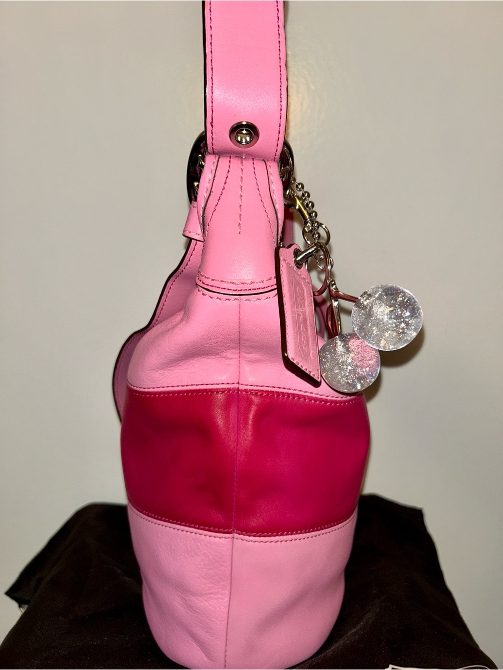 COACH Alternating Pink Leather Rugby
Stripes Bleeker duffle crossbody. RARE! - Picture 5 of 14